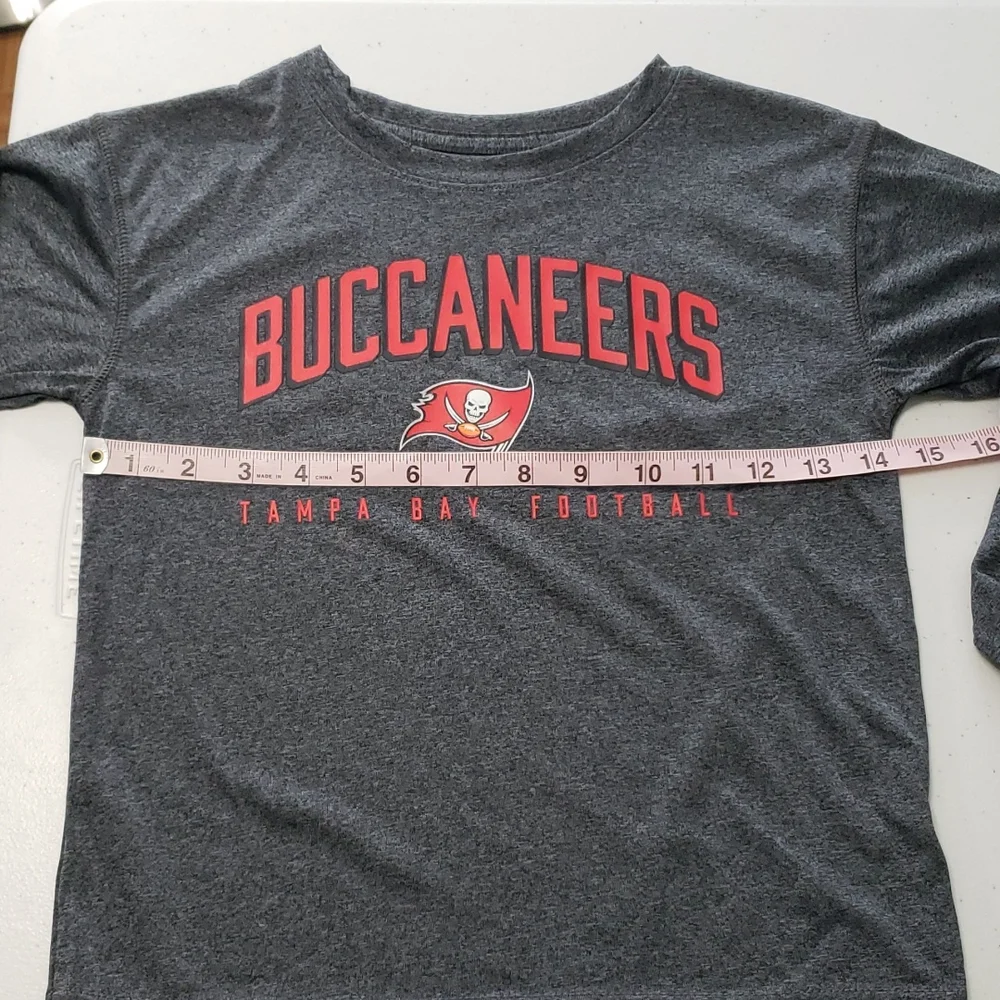TAMPA BAY BUCS shirt